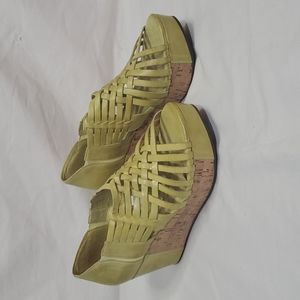 Chocolat Blu Chartreuse Wedges SZ10 EUC